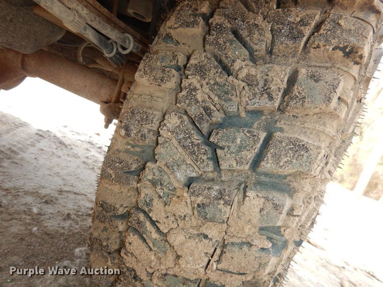 image for item DJ2983 2004 Ford F150  pickup truck