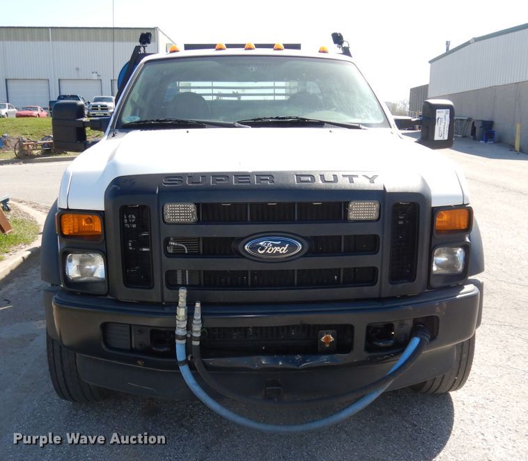 image for item DJ2985 2009 Ford F450 Super Duty XL  SuperCab flatbed truck