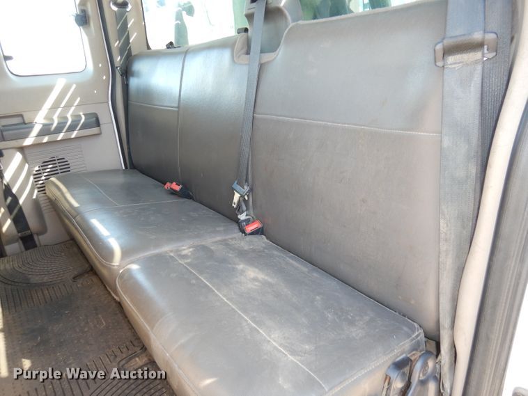 image for item DJ2985 2009 Ford F450 Super Duty XL  SuperCab flatbed truck