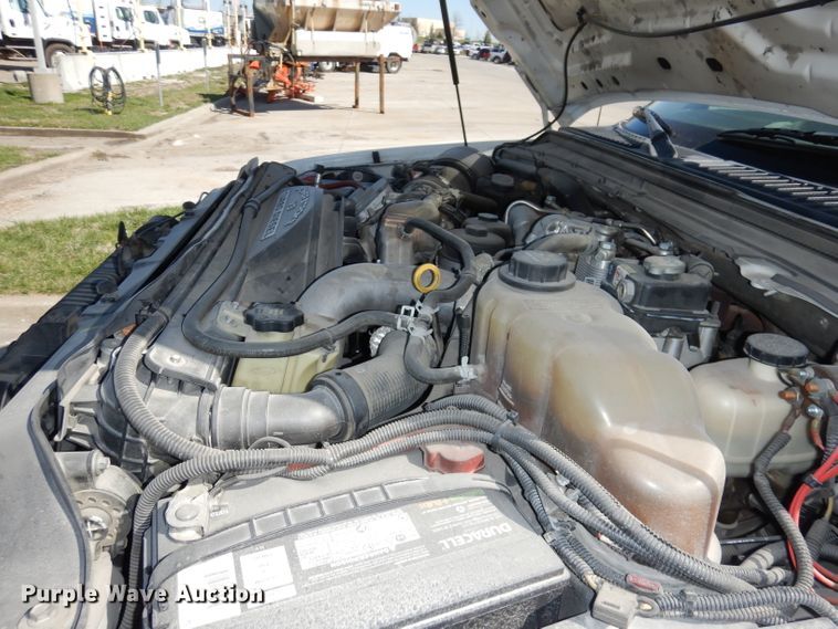 image for item DJ2985 2009 Ford F450 Super Duty XL  SuperCab flatbed truck