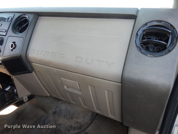 image for item DJ2985 2009 Ford F450 Super Duty XL  SuperCab flatbed truck