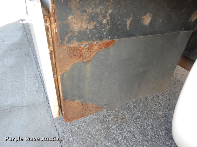 image for item DJ2985 2009 Ford F450 Super Duty XL  SuperCab flatbed truck