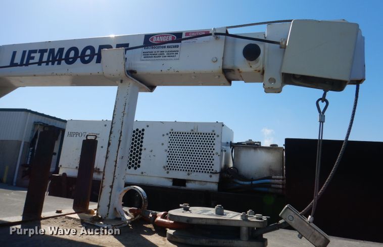 image for item DJ2985 2009 Ford F450 Super Duty XL  SuperCab flatbed truck