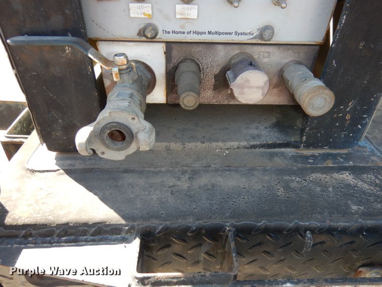 image for item DJ2985 2009 Ford F450 Super Duty XL  SuperCab flatbed truck