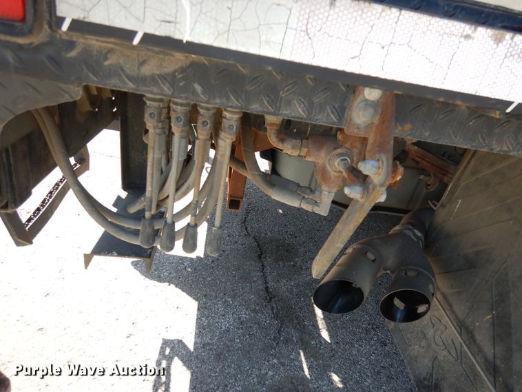 image for item DJ2985 2009 Ford F450 Super Duty XL  SuperCab flatbed truck