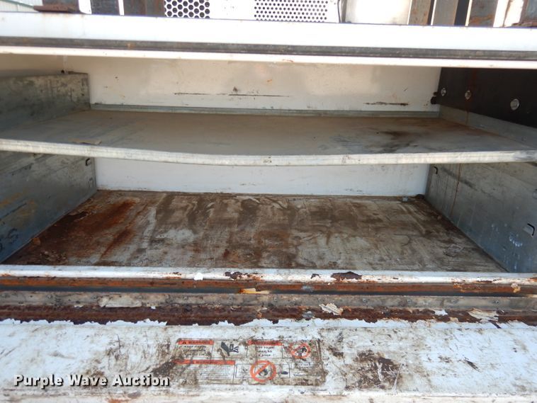 image for item DJ2985 2009 Ford F450 Super Duty XL  SuperCab flatbed truck