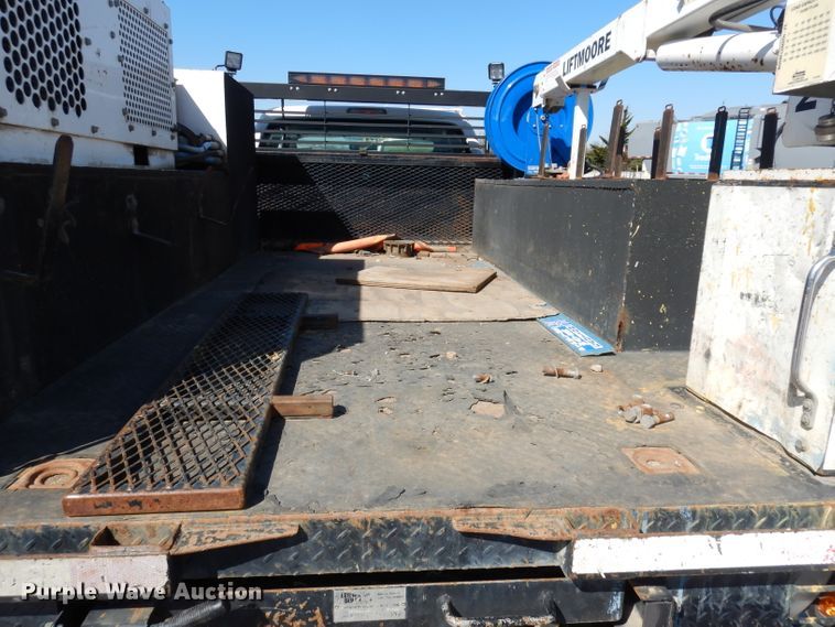 image for item DJ2985 2009 Ford F450 Super Duty XL  SuperCab flatbed truck