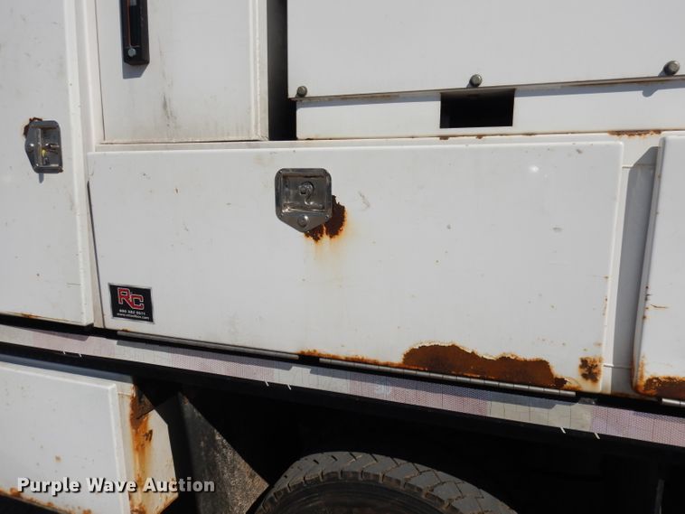 image for item DJ2985 2009 Ford F450 Super Duty XL  SuperCab flatbed truck