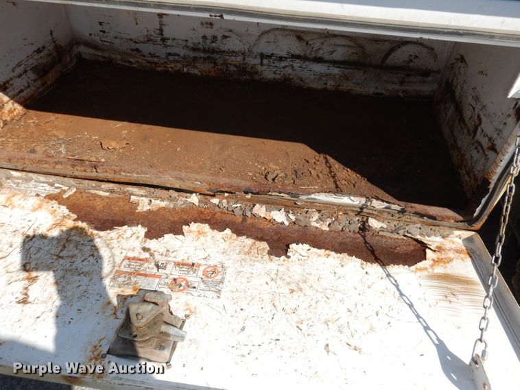 image for item DJ2985 2009 Ford F450 Super Duty XL  SuperCab flatbed truck