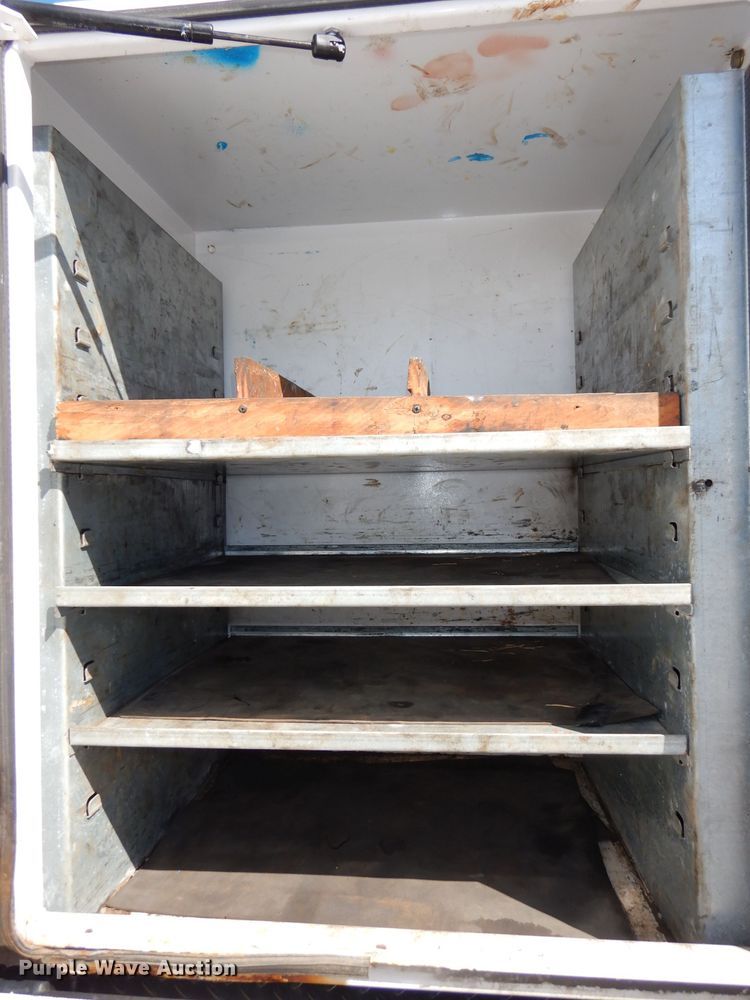 image for item DJ2985 2009 Ford F450 Super Duty XL  SuperCab flatbed truck