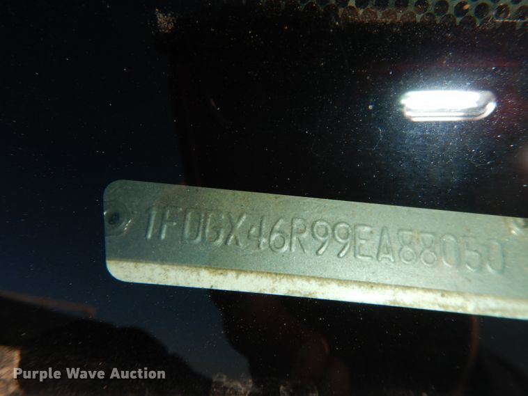 image for item DJ2985 2009 Ford F450 Super Duty XL  SuperCab flatbed truck