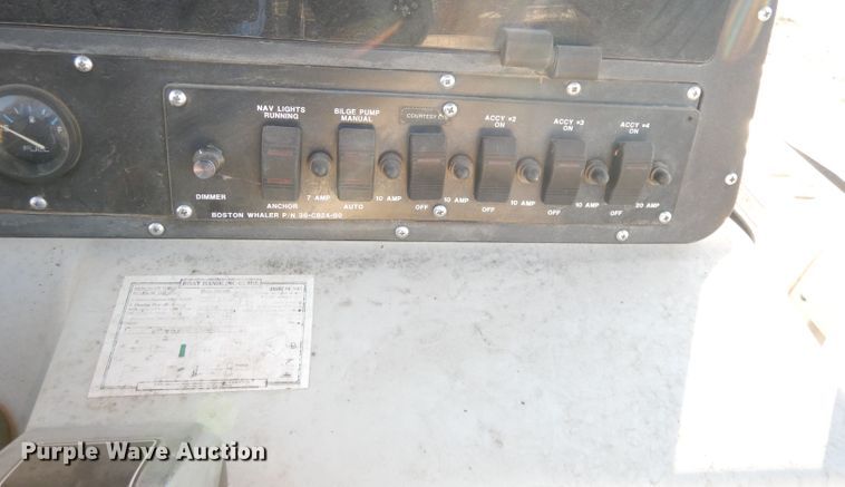 image for item DJ6902 2000 Boston Whaler Justice  boat