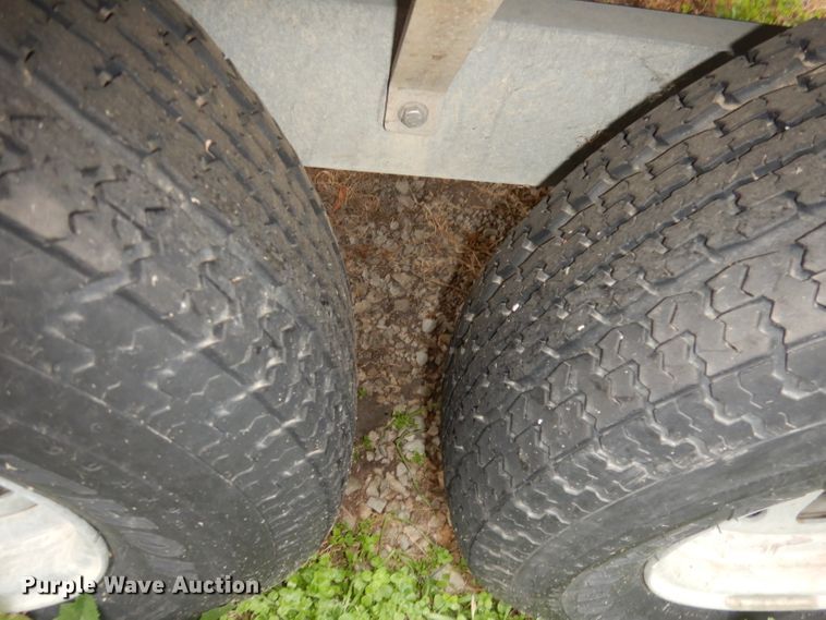 image for item DJ6902 2000 Boston Whaler Justice  boat