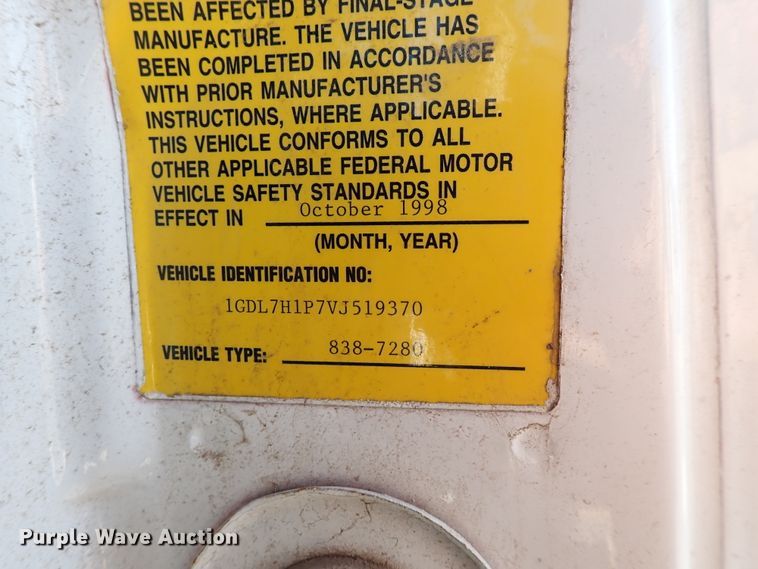 image for item DK4661 1997 GMC C7500  forestry bucket truck