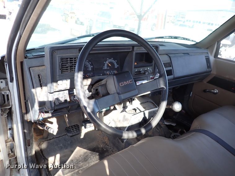 image for item DK4661 1997 GMC C7500  forestry bucket truck