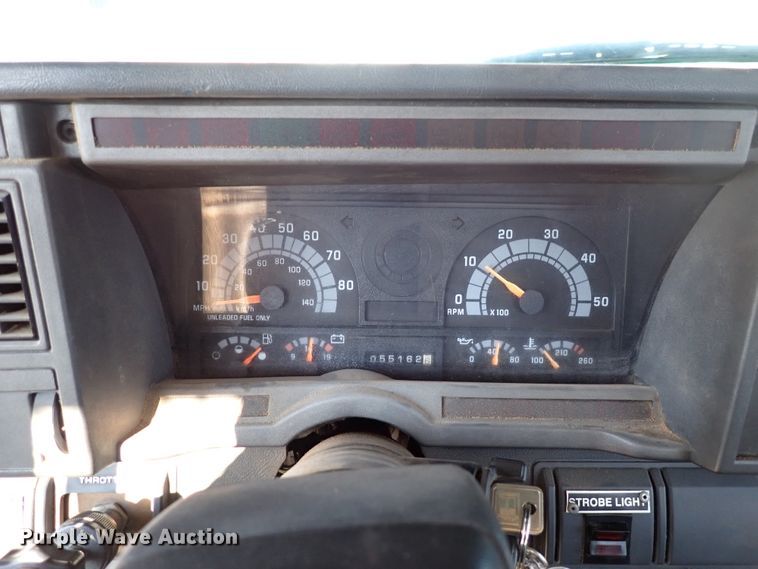 image for item DK4661 1997 GMC C7500  forestry bucket truck