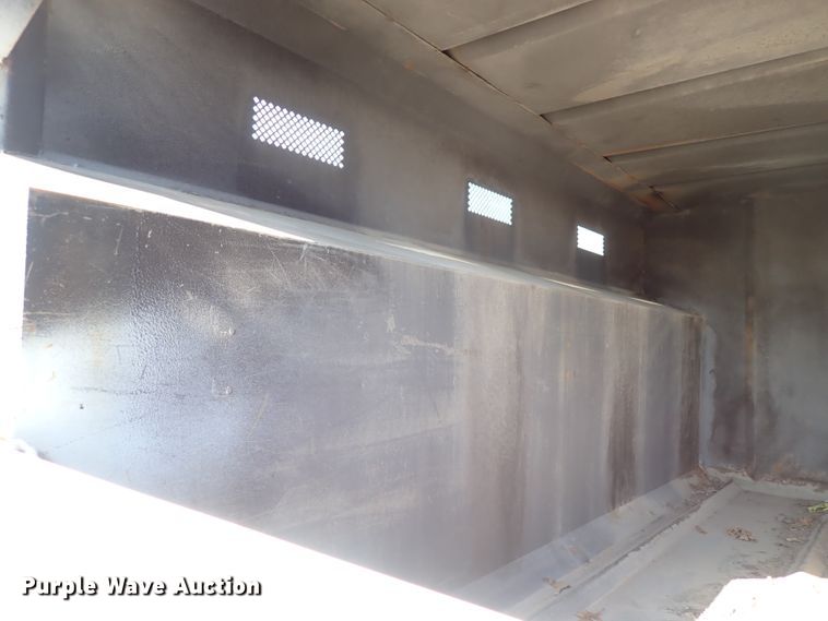 image for item DK4661 1997 GMC C7500  forestry bucket truck