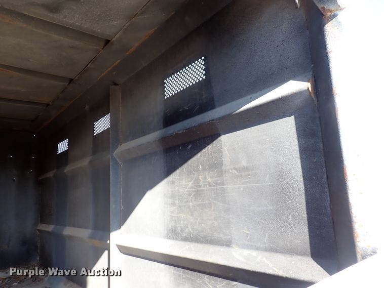 image for item DK4661 1997 GMC C7500  forestry bucket truck