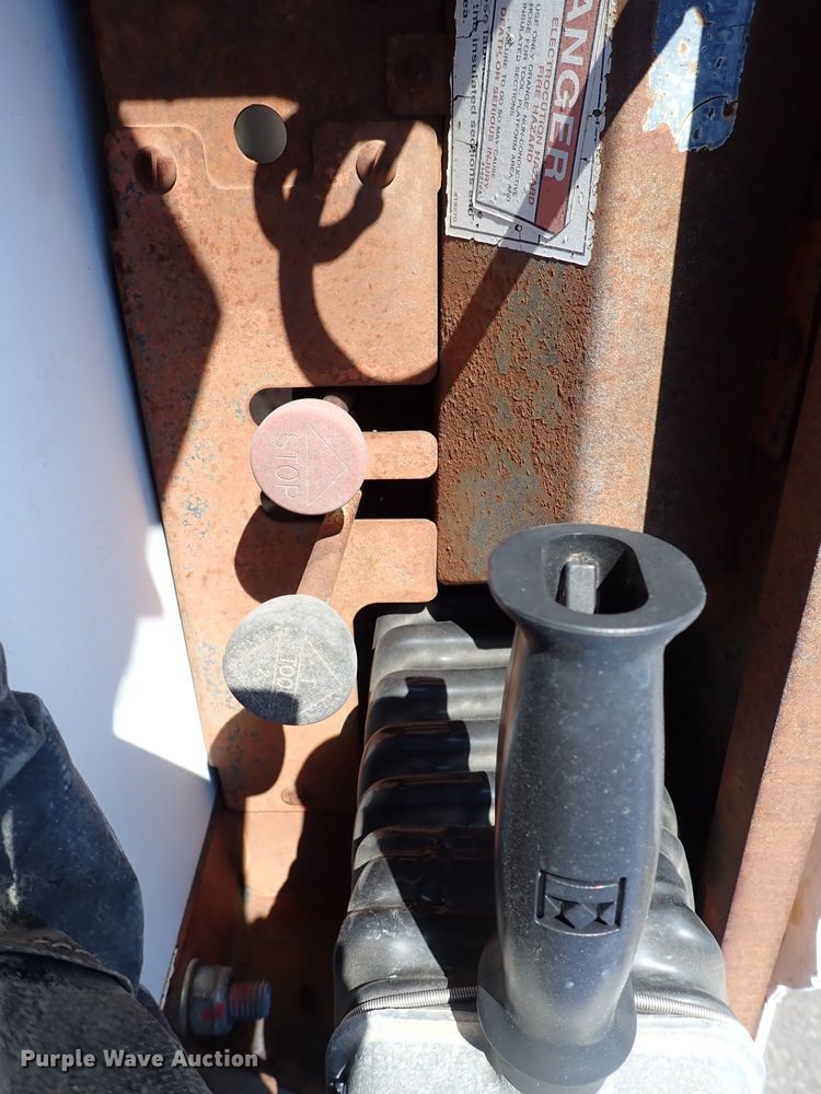 image for item DK4661 1997 GMC C7500  forestry bucket truck