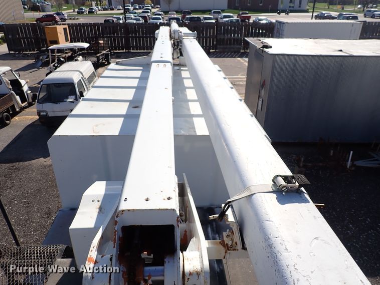 image for item DK4661 1997 GMC C7500  forestry bucket truck