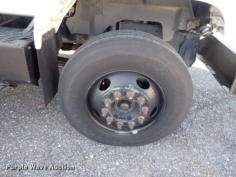 image for item DK4661 1997 GMC C7500  forestry bucket truck