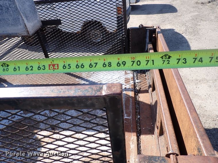 image for item DK4662 1989 Cushman  utility vehicle