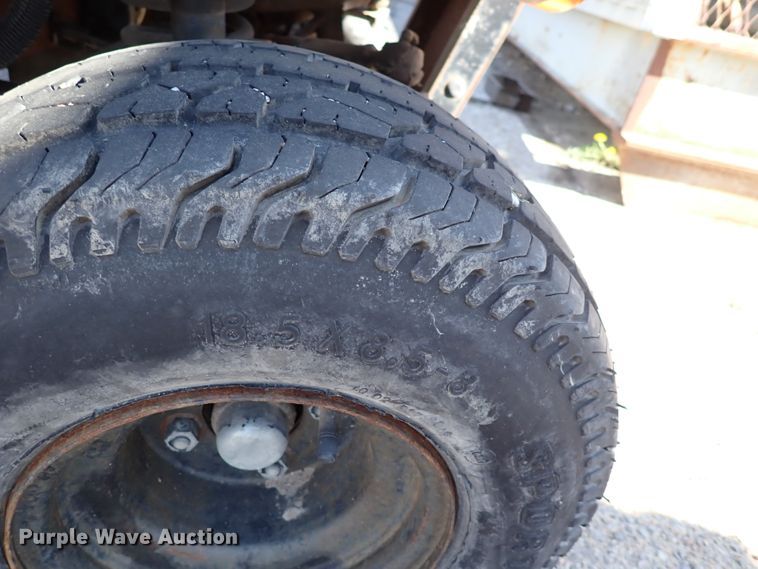 image for item DK4662 1989 Cushman  utility vehicle