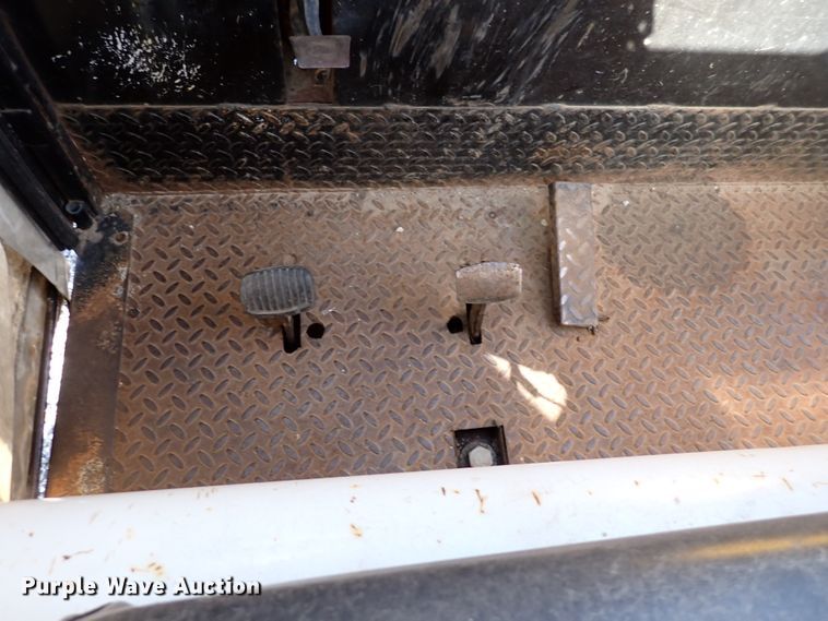 image for item DK4665 1989 Cushman  utility vehicle