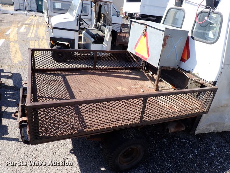 image for item DK4665 1989 Cushman  utility vehicle