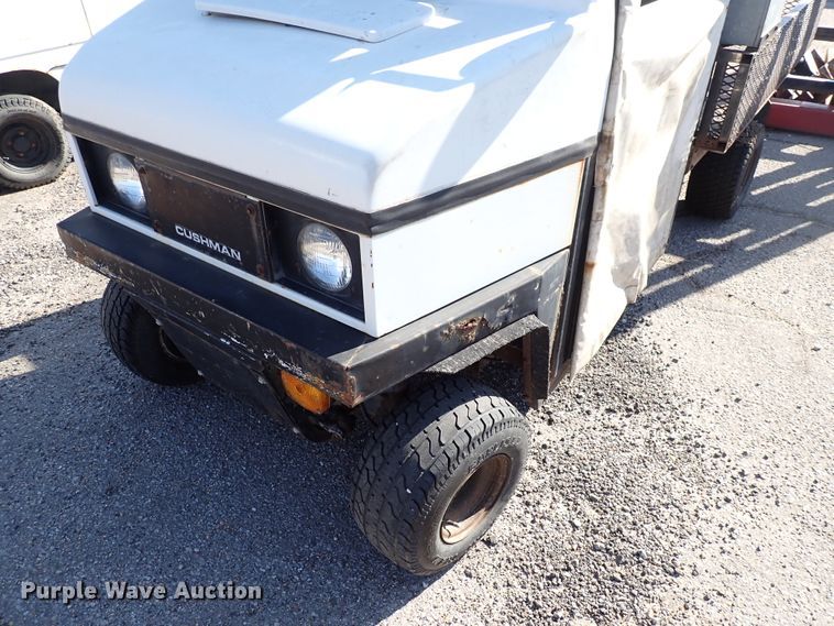 image for item DK4665 1989 Cushman  utility vehicle