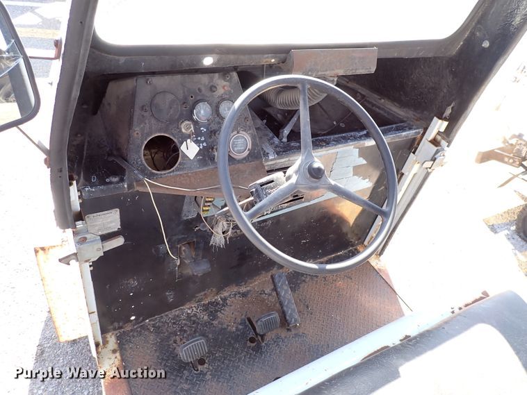 image for item DK4666 1982 Cushman  utility vehicle