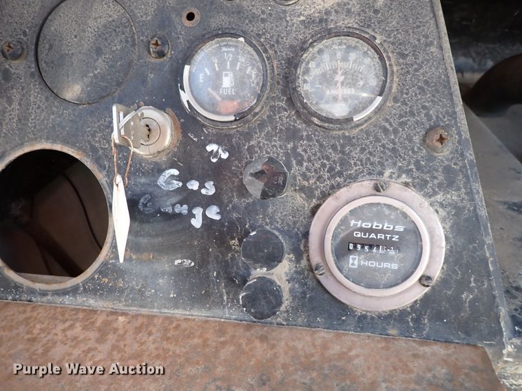 image for item DK4666 1982 Cushman  utility vehicle