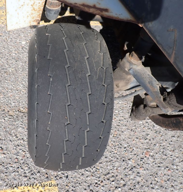 image for item DK4666 1982 Cushman  utility vehicle