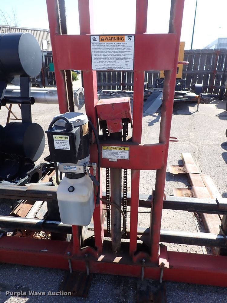 image for item DK4668 Heftee 4000  automotive lift