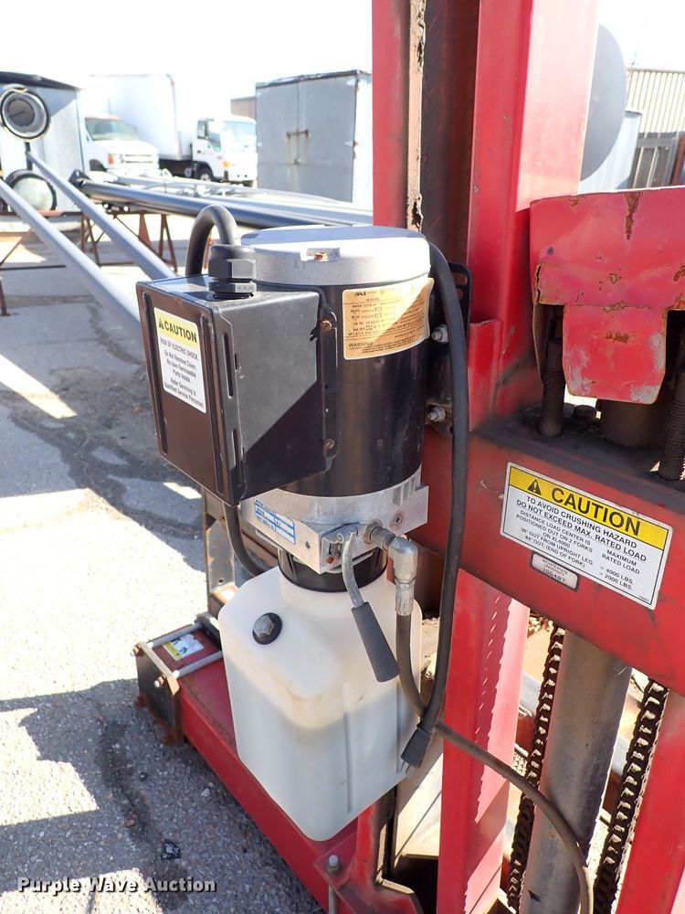 image for item DK4668 Heftee 4000  automotive lift