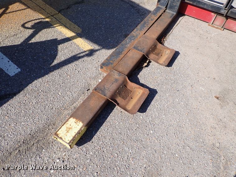 image for item DK4668 Heftee 4000  automotive lift