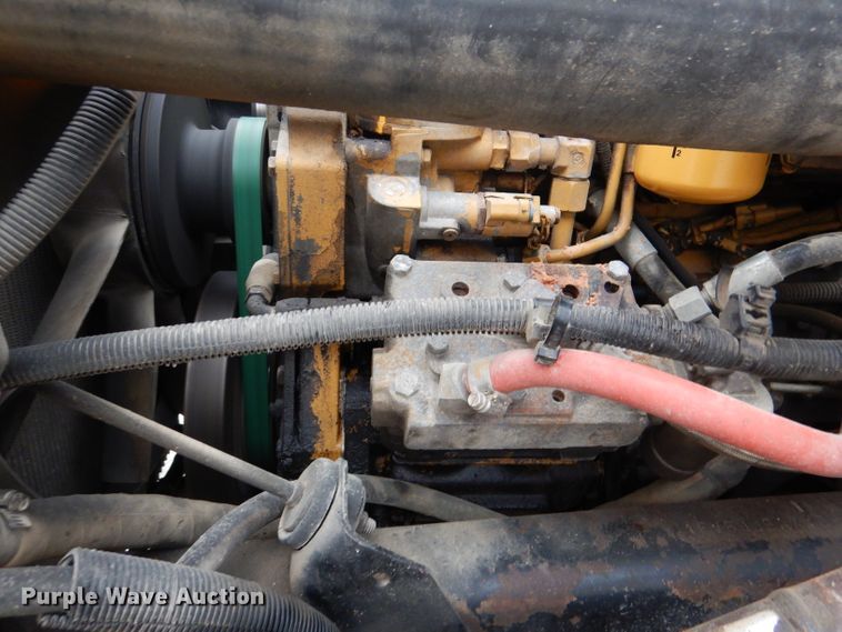 image for item DL4854 2000 Freightliner FL80  refuse truck