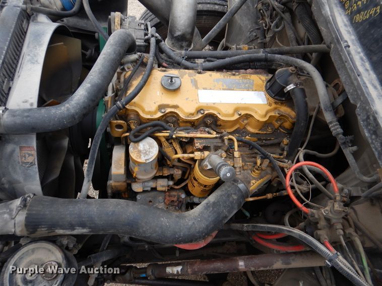 image for item DL4854 2000 Freightliner FL80  refuse truck