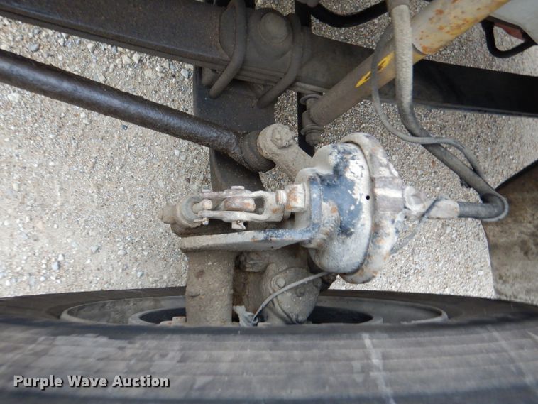 image for item DL4854 2000 Freightliner FL80  refuse truck