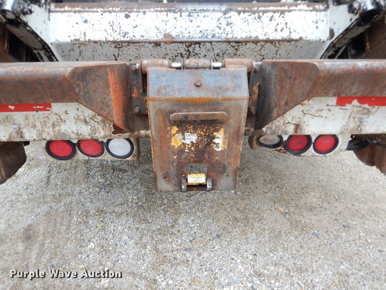 image for item DL4854 2000 Freightliner FL80  refuse truck