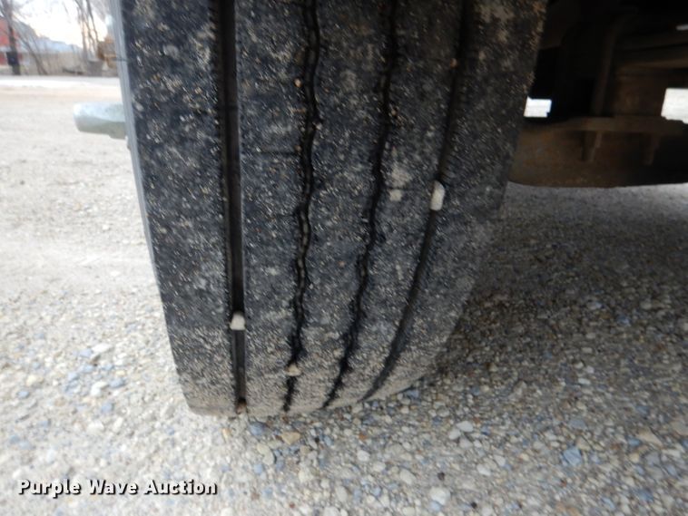 image for item DL4854 2000 Freightliner FL80  refuse truck