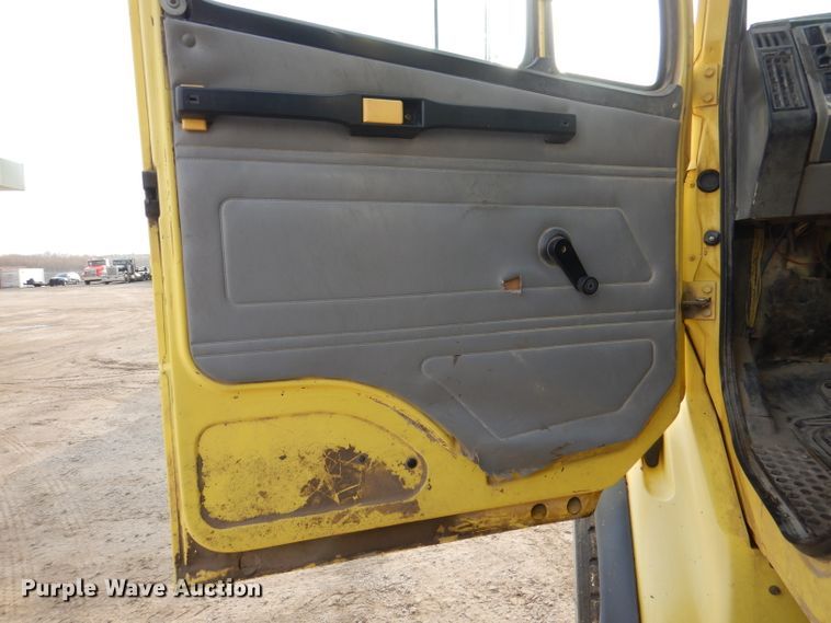 image for item DL4902 1999 Freightliner FL112  dump truck