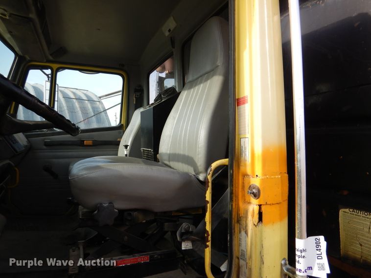 image for item DL4902 1999 Freightliner FL112  dump truck