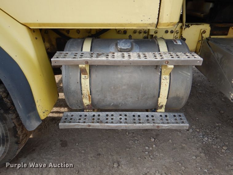 image for item DL4902 1999 Freightliner FL112  dump truck