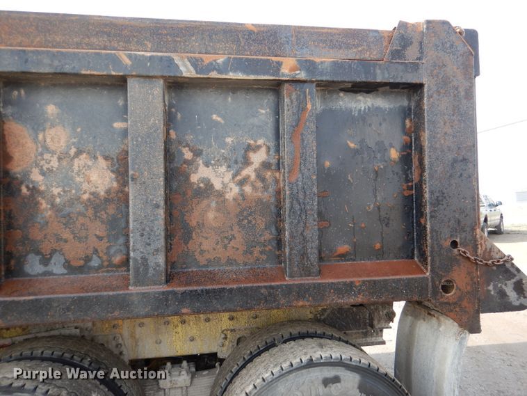 image for item DL4902 1999 Freightliner FL112  dump truck