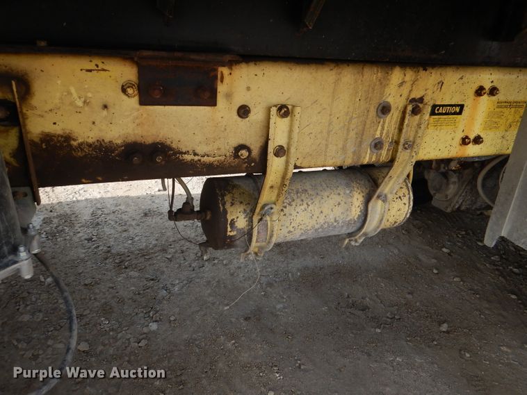 image for item DL4902 1999 Freightliner FL112  dump truck