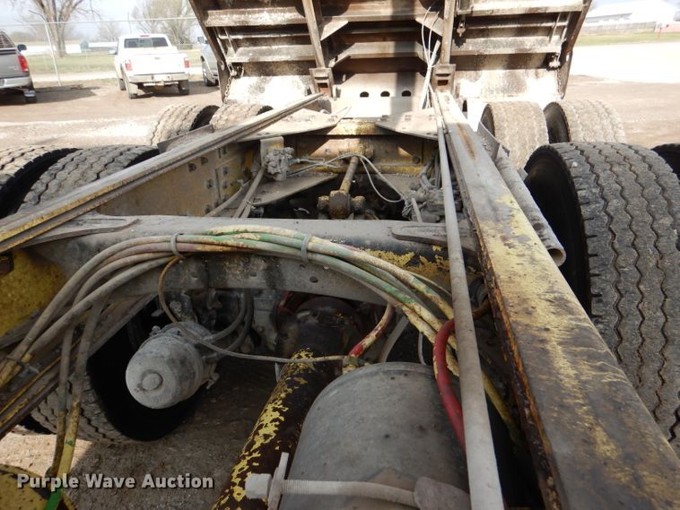 image for item DL4902 1999 Freightliner FL112  dump truck