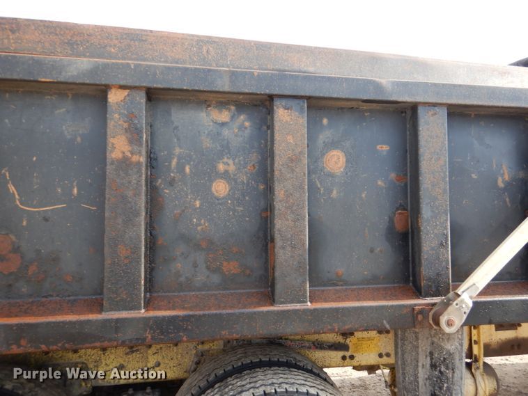 image for item DL4902 1999 Freightliner FL112  dump truck