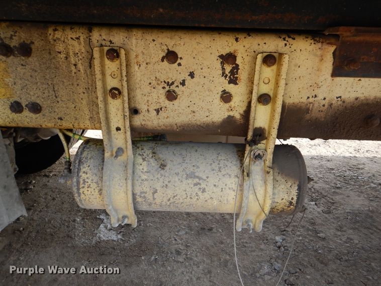 image for item DL4902 1999 Freightliner FL112  dump truck