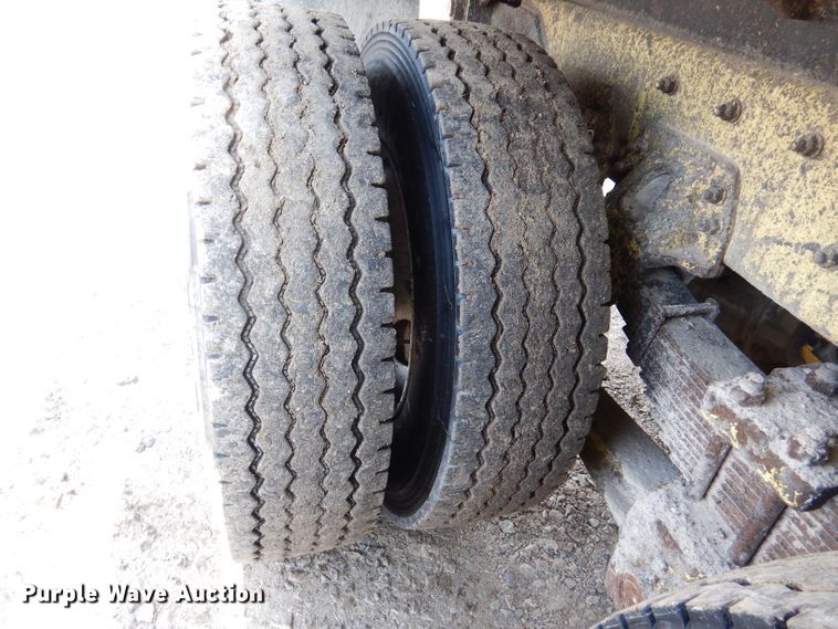 image for item DL4902 1999 Freightliner FL112  dump truck